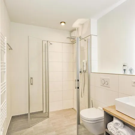 1 Bedroom Cozy In Apartamento *
